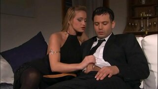 Réel Anal totalement avec Plaisir pour PornStar Katia Nobili et son jeune Étalon - (HD Scène)